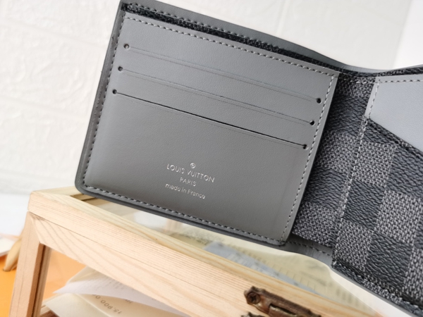 LVコピーウォレット内部構造